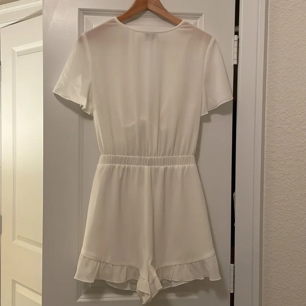 Show Me Your MuMu Romper Size Medium - Picture 5 of 7